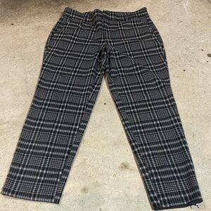 Liverpool Women's Black and Gray Plaid Pants
